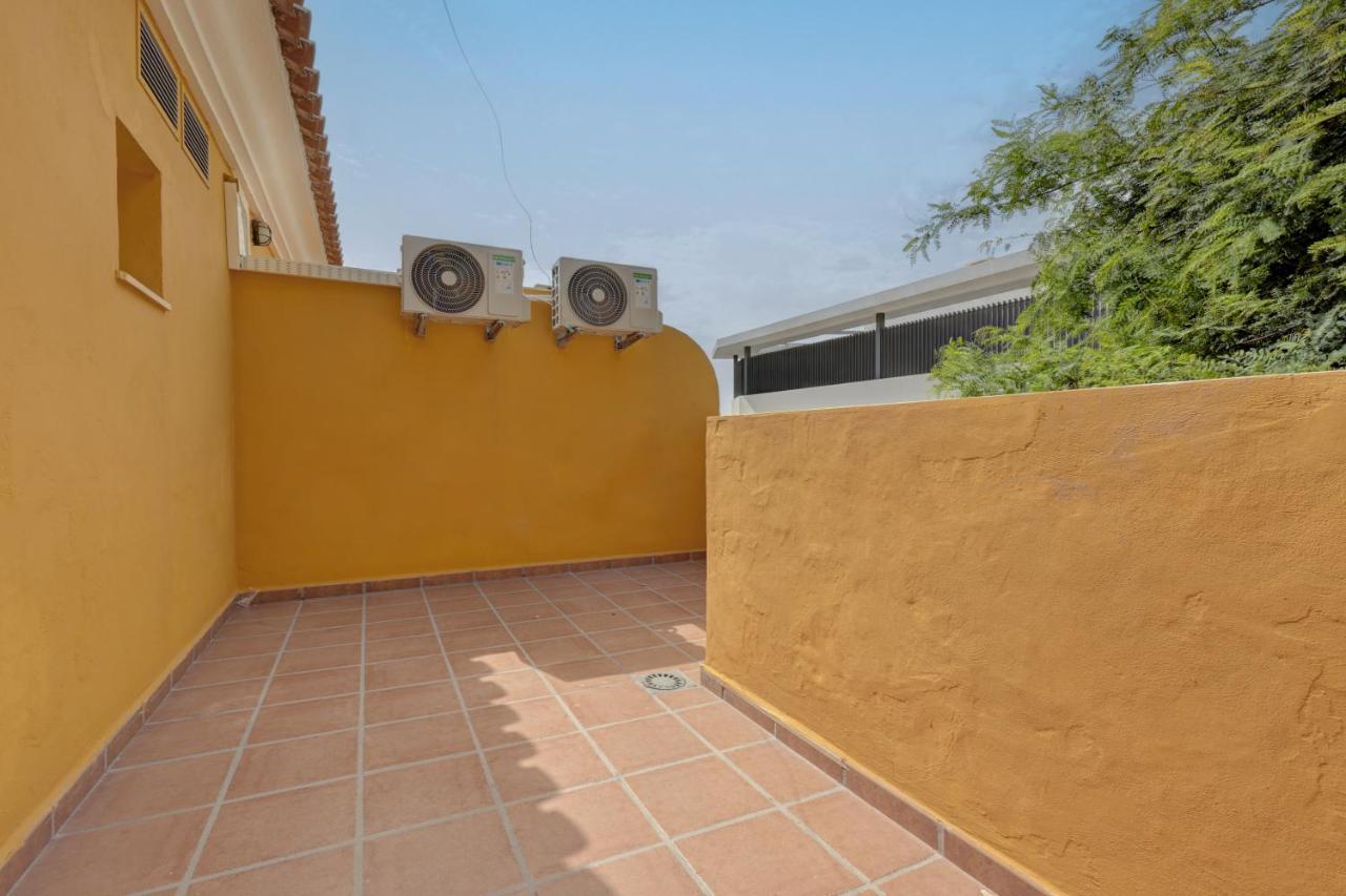 Hostal 37 Estepona Exterior foto